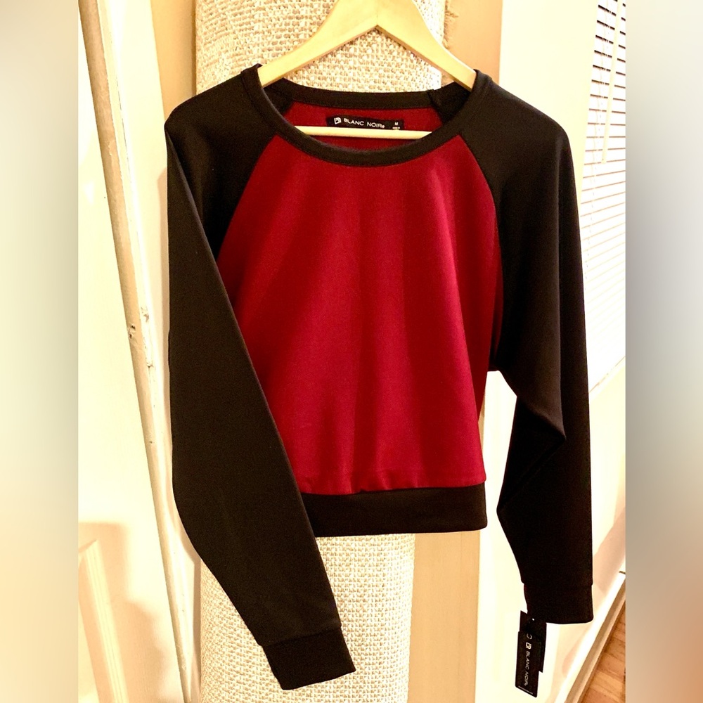 Blanc Noir Crew Neck Pullover Sweatshirt Burgundy Black, Thumb Holes, Medium